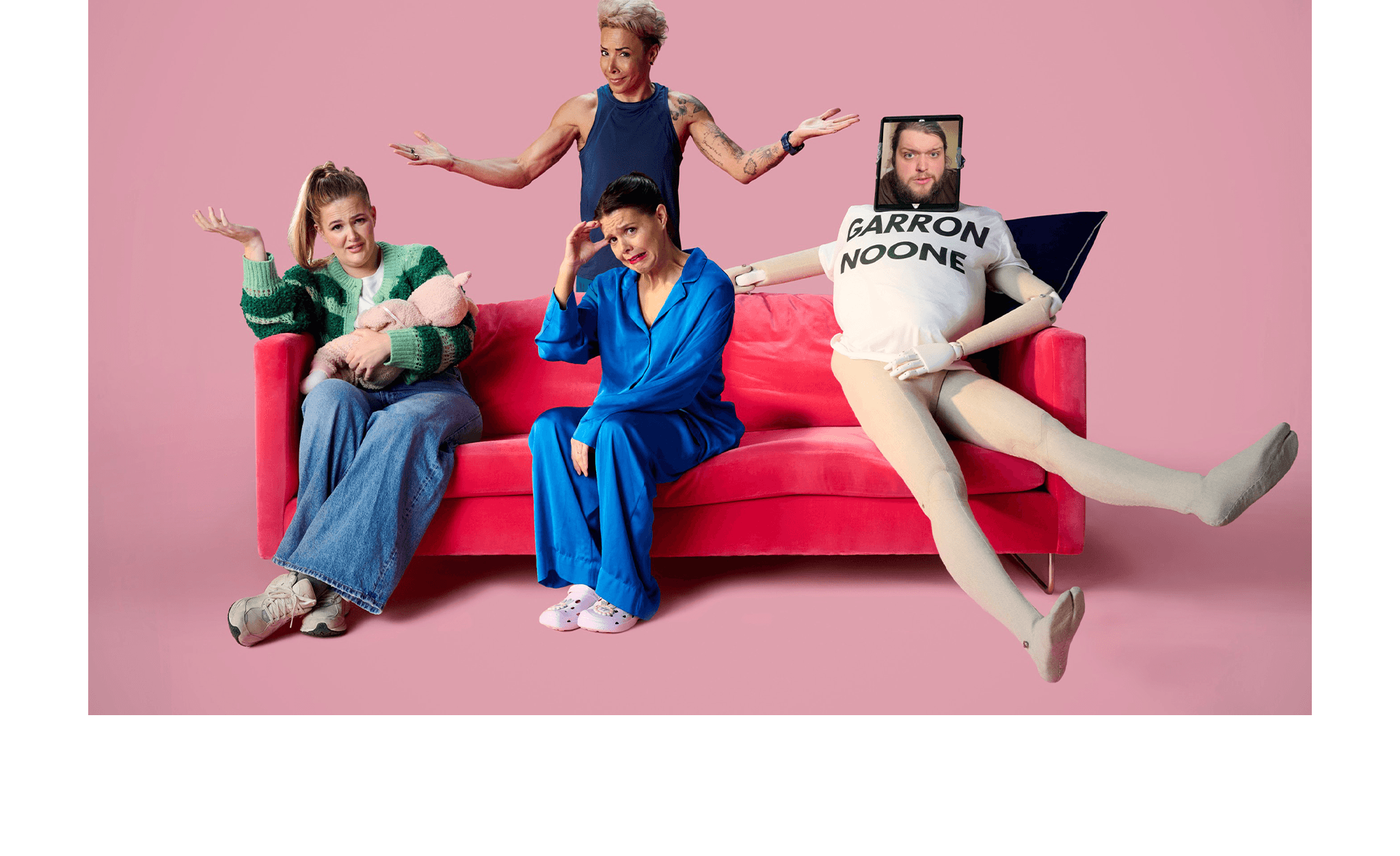 Image of 'athleasts' on the sofa with Dame Kelly Holmes.